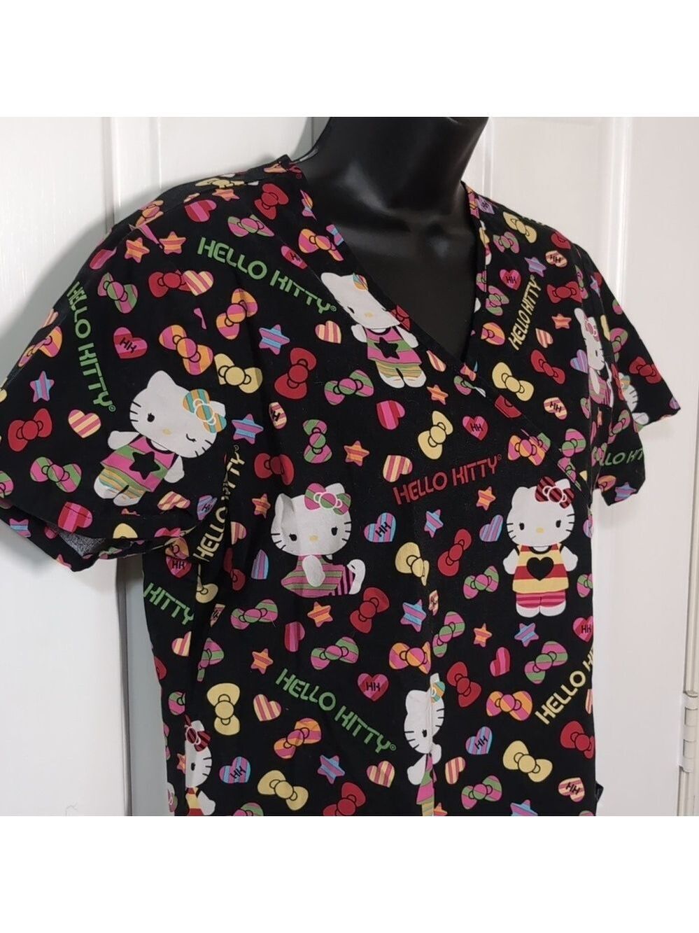 Hello Kitty Scrub Top Size medium - Picture 2 of 10